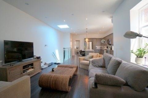 2243 Dundas St W, Condo with 4 bedrooms, 6 bathrooms and 4 parking in Toronto ON | Image 6