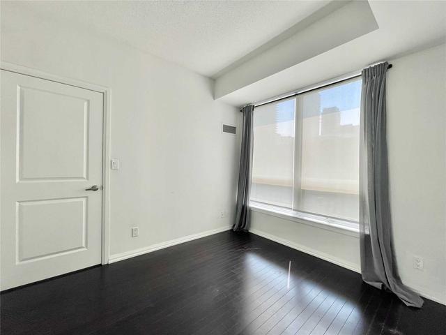 621 - 35 Hayden St, Condo with 1 bedrooms, 1 bathrooms and 1 parking in Toronto ON | Image 6