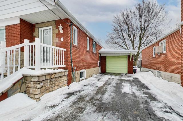 9 Clairlea Cres, House detached with 2 bedrooms, 2 bathrooms and 3 parking in Toronto ON | Image 20