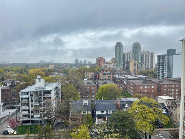 1001 - 15 Maplewood Ave, Condo with 1 bedrooms, 1 bathrooms and 1 parking in Toronto ON | Image 4