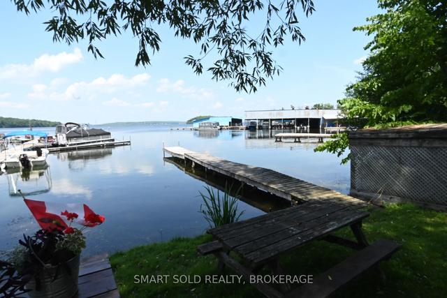 b - 5296 Rice Lake Scenic Dr, House detached with 6 bedrooms, 3 bathrooms and 7 parking in Hamilton TP ON | Image 1