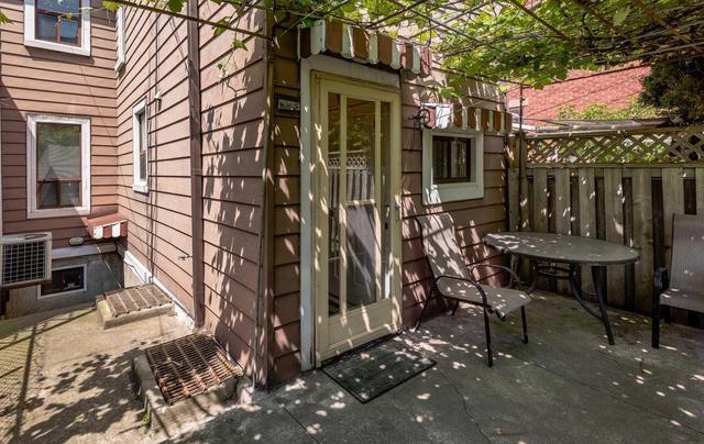 257 Markham St, House attached with 3 bedrooms, 3 bathrooms and 1 parking in Toronto ON | Image 15