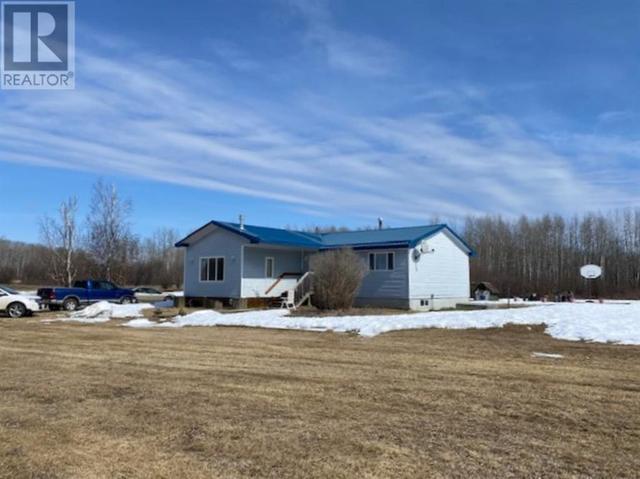 11025 Hwy 35, House detached with 3 bedrooms, 1 bathrooms and 8 parking in Northern Lights County AB | Card Image