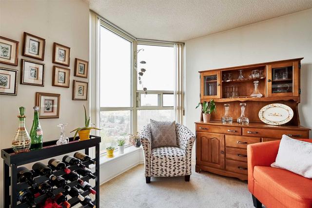 1211 - 2466 Eglinton Ave E, Condo with 2 bedrooms, 2 bathrooms and 1 parking in Toronto ON | Image 3