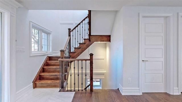 274 Cornelius Pkwy, House detached with 4 bedrooms, 5 bathrooms and 4 parking in Toronto ON | Image 19