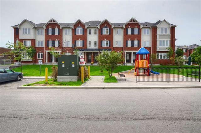 unit 1 - 50 Hillcrest Ave, Townhouse with 3 bedrooms, 3 bathrooms and 1 parking in Brampton ON | Image 10