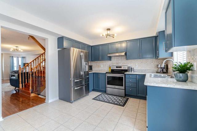 23 Vessel Cres, House detached with 3 bedrooms, 3 bathrooms and 3 parking in Toronto ON | Image 40
