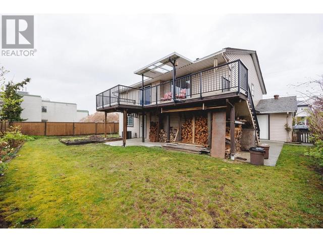 19488 116b Avenue, House detached with 4 bedrooms, 3 bathrooms and 8 parking in Pitt Meadows BC | Image 37