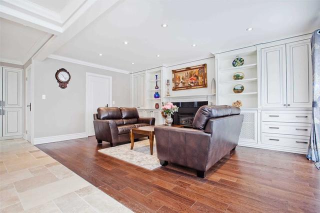 1 Lombardy Lane, House detached with 4 bedrooms, 5 bathrooms and 8 parking in Markham ON | Image 2