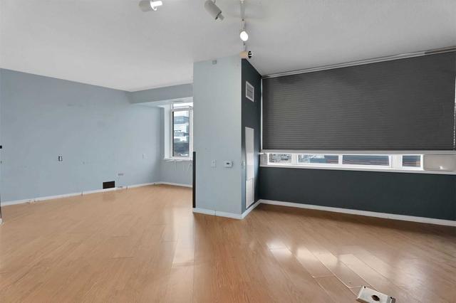 1004 - 39 Parliament St, Condo with 2 bedrooms, 2 bathrooms and 0 parking in Toronto ON | Image 10