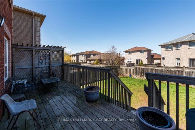 214 Country Lane, House detached with 3 bedrooms, 3 bathrooms and 5 parking in Barrie ON | Image 3