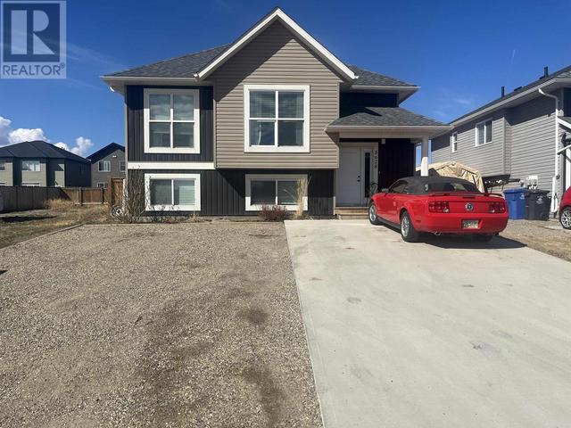 8628 81a Street, House detached with 4 bedrooms, 2 bathrooms and null parking in Fort St. John BC | Image 2