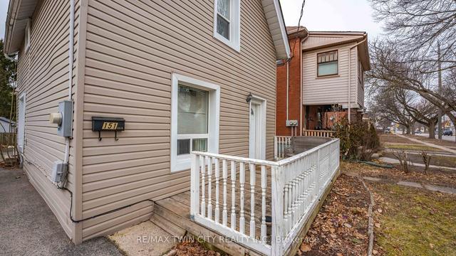 151 Erie Ave, House detached with 4 bedrooms, 2 bathrooms and 2 parking in Brantford ON | Image 16