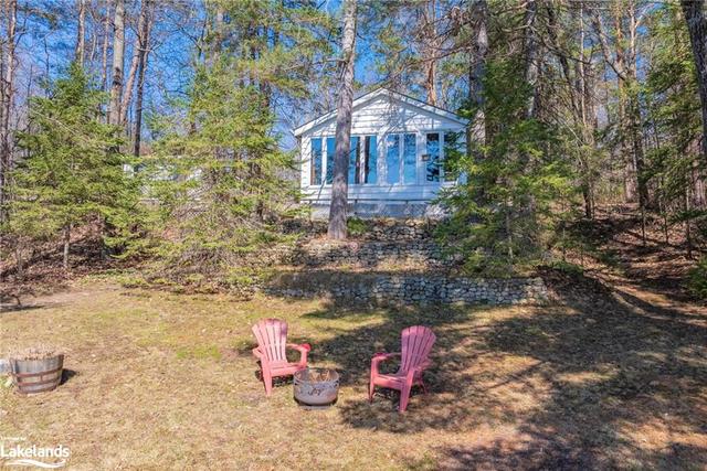 1038 Fitchett Lane, House detached with 3 bedrooms, 1 bathrooms and 3 parking in Gravenhurst ON | Image 27