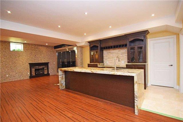 725 Queensway W, House detached with 5 bedrooms, 6 bathrooms and 6 parking in Mississauga ON | Image 18