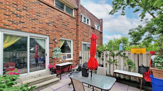 111 Wales Ave, Townhouse with 3 bedrooms, 3 bathrooms and 1 parking in Markham ON | Image 25