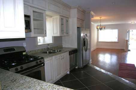 118 Northland Ave, House detached with 3 bedrooms, 3 bathrooms and 1 parking in Toronto ON | Image 5