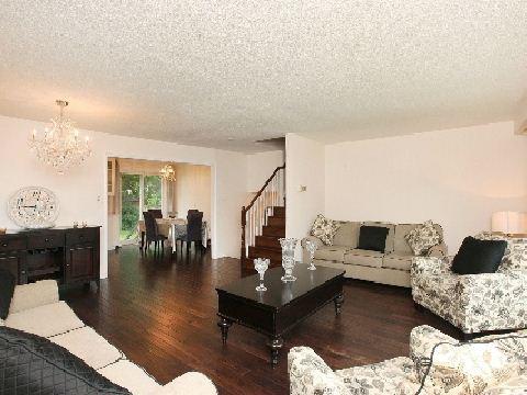 3 Grassington Cres, House detached with 3 bedrooms, 3 bathrooms and 3 parking in Brampton ON | Image 4