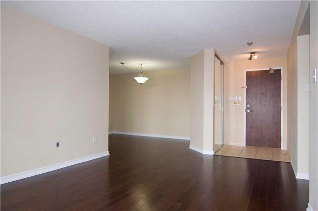 1512 - 7460 Bathurst St, Condo with 2 bedrooms, 2 bathrooms and 1 parking in Vaughan ON | Image 3