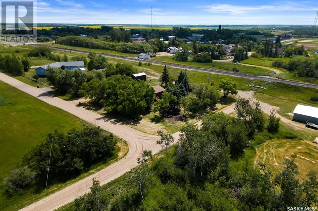astalos - 100 Ebenal Way, House detached with 3 bedrooms, 2 bathrooms and null parking in McLean SK | Image 2