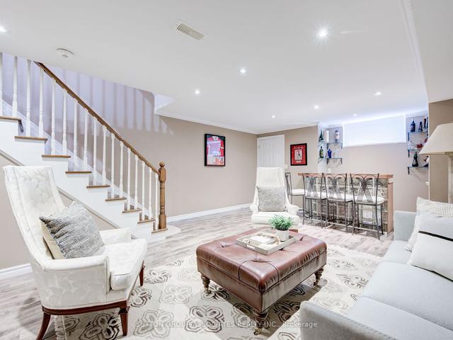 68 Hook Ave, House semidetached with 3 bedrooms, 3 bathrooms and 2 parking in Toronto ON | Image 19