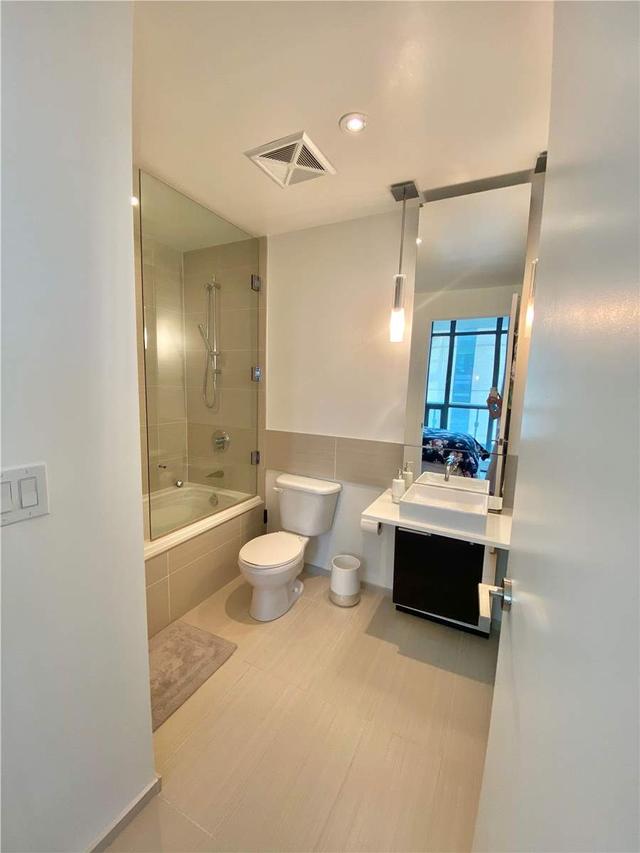 1107 - 8 Charlotte St, Condo with 2 bedrooms, 2 bathrooms and 1 parking in Toronto ON | Image 3