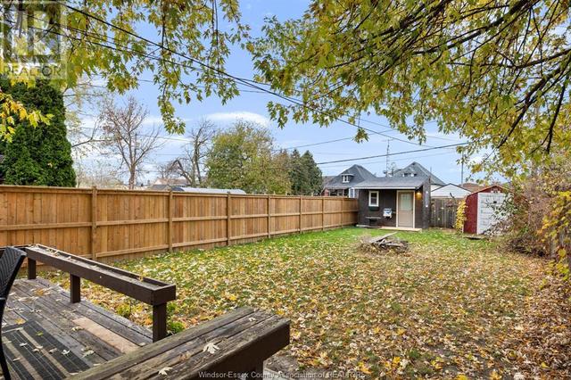1013 St Pierre, House detached with 3 bedrooms, 1 bathrooms and null parking in Tecumseh ON | Image 43