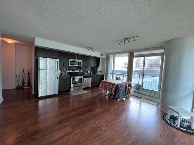 1004 - 33 Bay St, Condo with 2 bedrooms, 2 bathrooms and 1 parking in Toronto ON | Image 5
