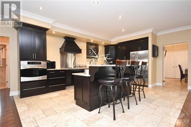 1597 Ste Marie Street, House detached with 4 bedrooms, 3 bathrooms and 10 parking in Russell ON | Image 6