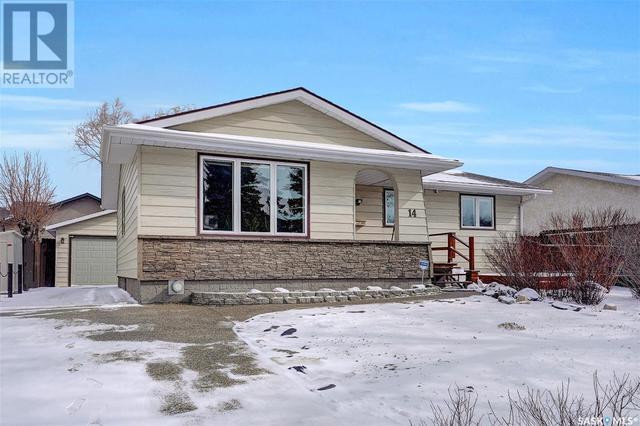 14 Catherwood Crescent, House detached with 3 bedrooms, 3 bathrooms and null parking in Regina SK | Image 2