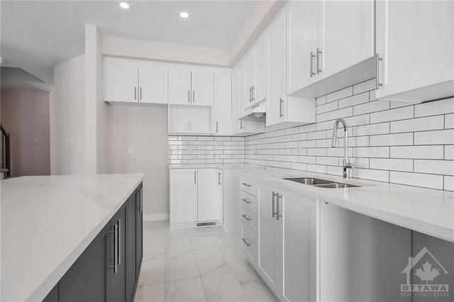 450 Fleet Canuck Private, Townhouse with 3 bedrooms, 3 bathrooms and 2 parking in Ottawa ON | Image 7
