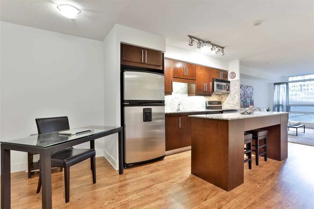 320 - 20 Blue Jays Way, Condo with 1 bedrooms, 1 bathrooms and 1 parking in Toronto ON | Image 25