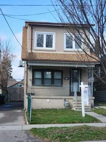 28 Fairbank Ave, House detached with 3 bedrooms, 2 bathrooms and 5 parking in Toronto ON | Image 1