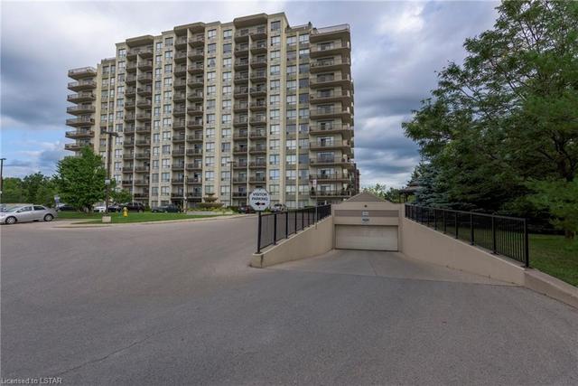 907 - 353 Commissioners Road W, House attached with 0 bedrooms, 1 bathrooms and 2 parking in London ON | Image 3
