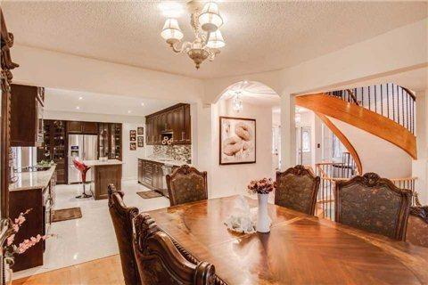 6 Moffatt Ave, House detached with 4 bedrooms, 4 bathrooms and 4 parking in Brampton ON | Image 5
