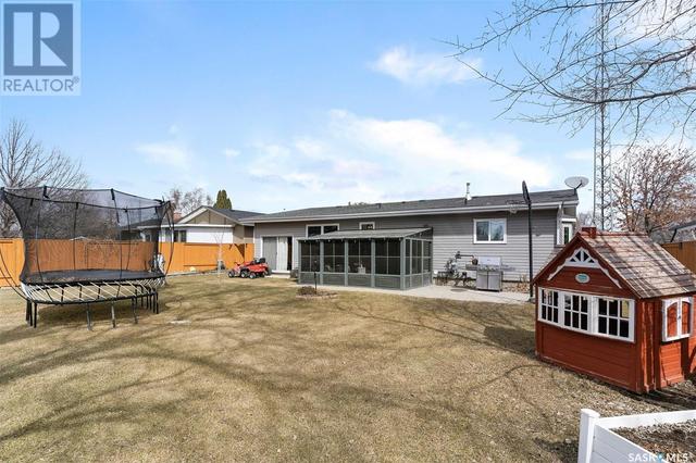 107 7th Avenue W, House detached with 5 bedrooms, 3 bathrooms and null parking in Watrous SK | Image 40
