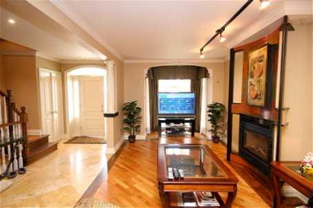 55 Beechborough Ave, House detached with 3 bedrooms, 5 bathrooms and 6 parking in Toronto ON | Image 2