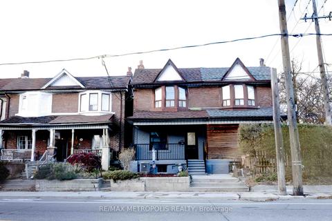 1194 Davenport Rd, House semidetached with 3 bedrooms, 3 bathrooms and 1 parking in Toronto ON | Card Image