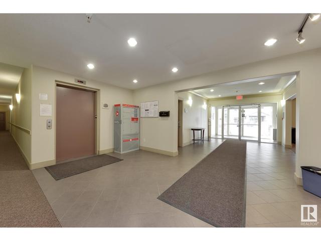 309 - 17407 99 Av Nw, Condo with 2 bedrooms, 2 bathrooms and 1 parking in Edmonton AB | Image 3