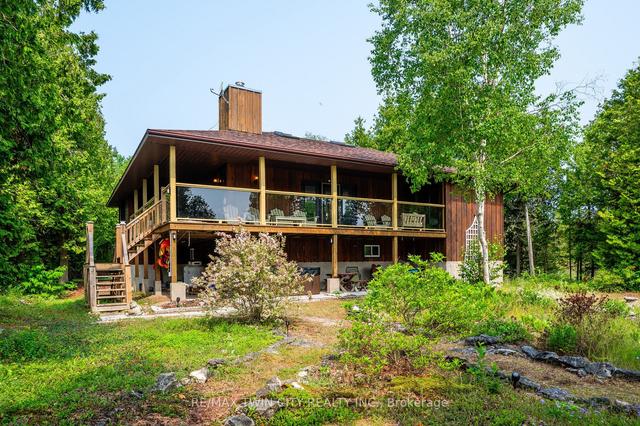 137 Pine Tree Harbour Rd, House detached with 3 bedrooms, 2 bathrooms and 6 parking in Northern Bruce Peninsula ON | Image 11