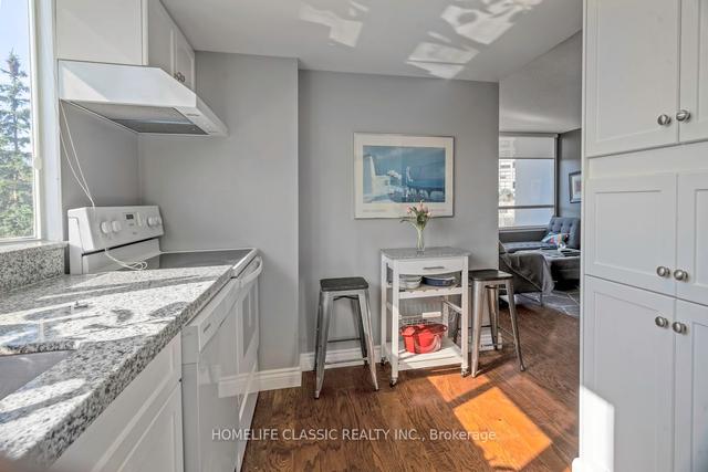 210 - 270 Davis Dr, Condo with 2 bedrooms, 2 bathrooms and 1 parking in Newmarket ON | Image 11