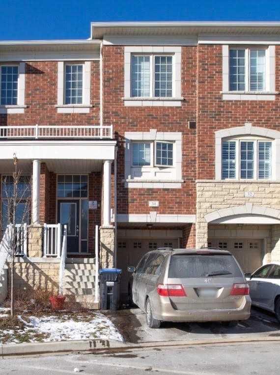 34 Aspen Hills Rd, Townhouse with 3 bedrooms, 3 bathrooms and 2 parking in Brampton ON | Image 4