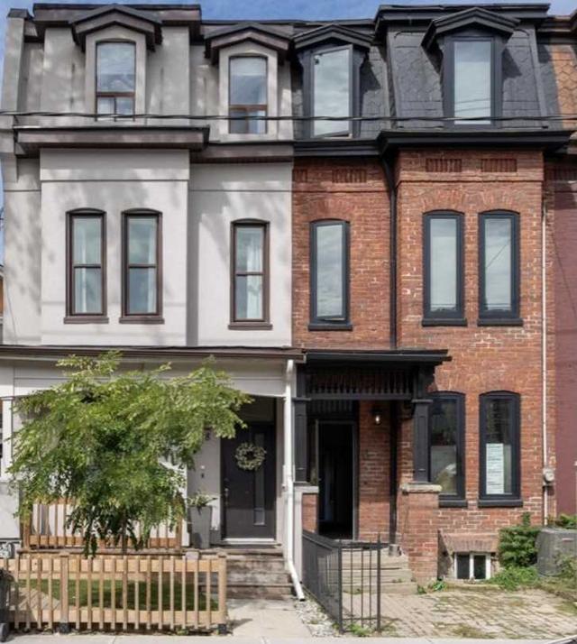 8 D'arcy St, House attached with 4 bedrooms, 3 bathrooms and 0 parking in Toronto ON | Image 35