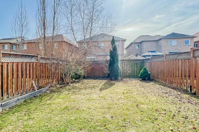 3622 Southwick St, House semidetached with 3 bedrooms, 3 bathrooms and 3 parking in Mississauga ON | Image 26