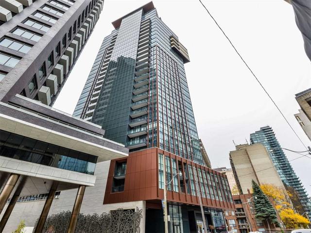 605 - 32 Davenport Rd W, Condo with 2 bedrooms, 2 bathrooms and 1 parking in Toronto ON | Image 1