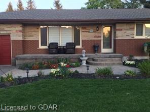 62 Lowes Road W, House detached with 4 bedrooms, 2 bathrooms and 12 parking in Guelph ON | Image 3