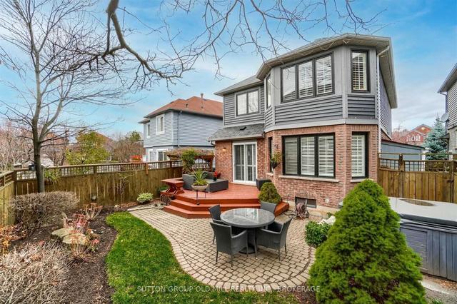 5555 Haddon Hall Rd, House detached with 3 bedrooms, 4 bathrooms and 4 parking in Mississauga ON | Image 27