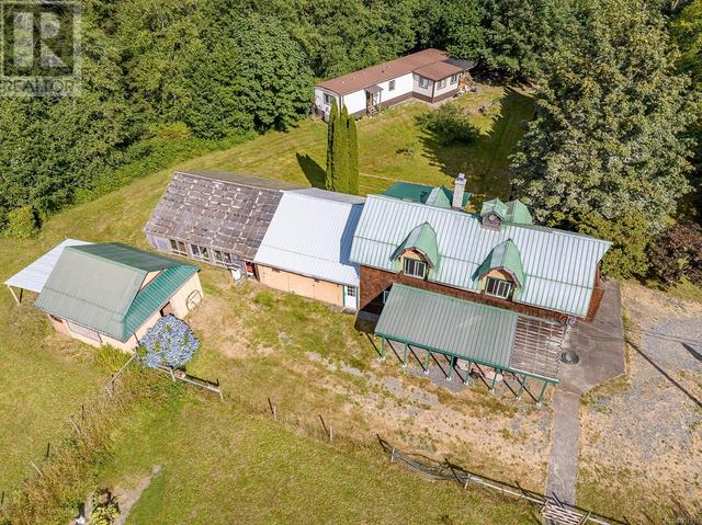 8185 Island Hwy S, House detached with 4 bedrooms, 4 bathrooms and 6 parking in Comox Valley A BC | Image 41