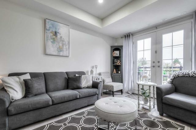 e21 - 26 Bruce St, Townhouse with 2 bedrooms, 2 bathrooms and 1 parking in Vaughan ON | Image 3