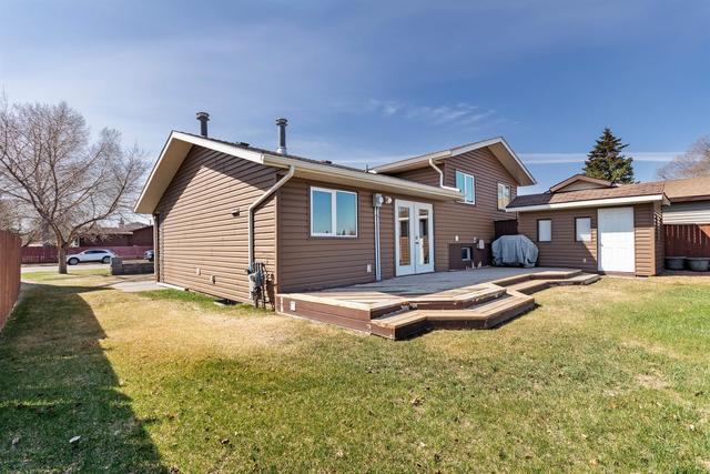 5624 39 Street, House detached with 3 bedrooms, 2 bathrooms and 2 parking in Lloydminster (Part) AB | Image 39